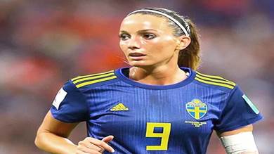 ​لاعبة السويد تنتقد "كارثة الفار" في أمم أوروبا للسيدات